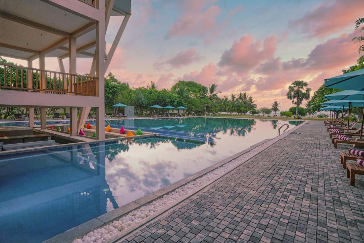 Hotel Breeze Pasikudah Passikudah Exterior foto
