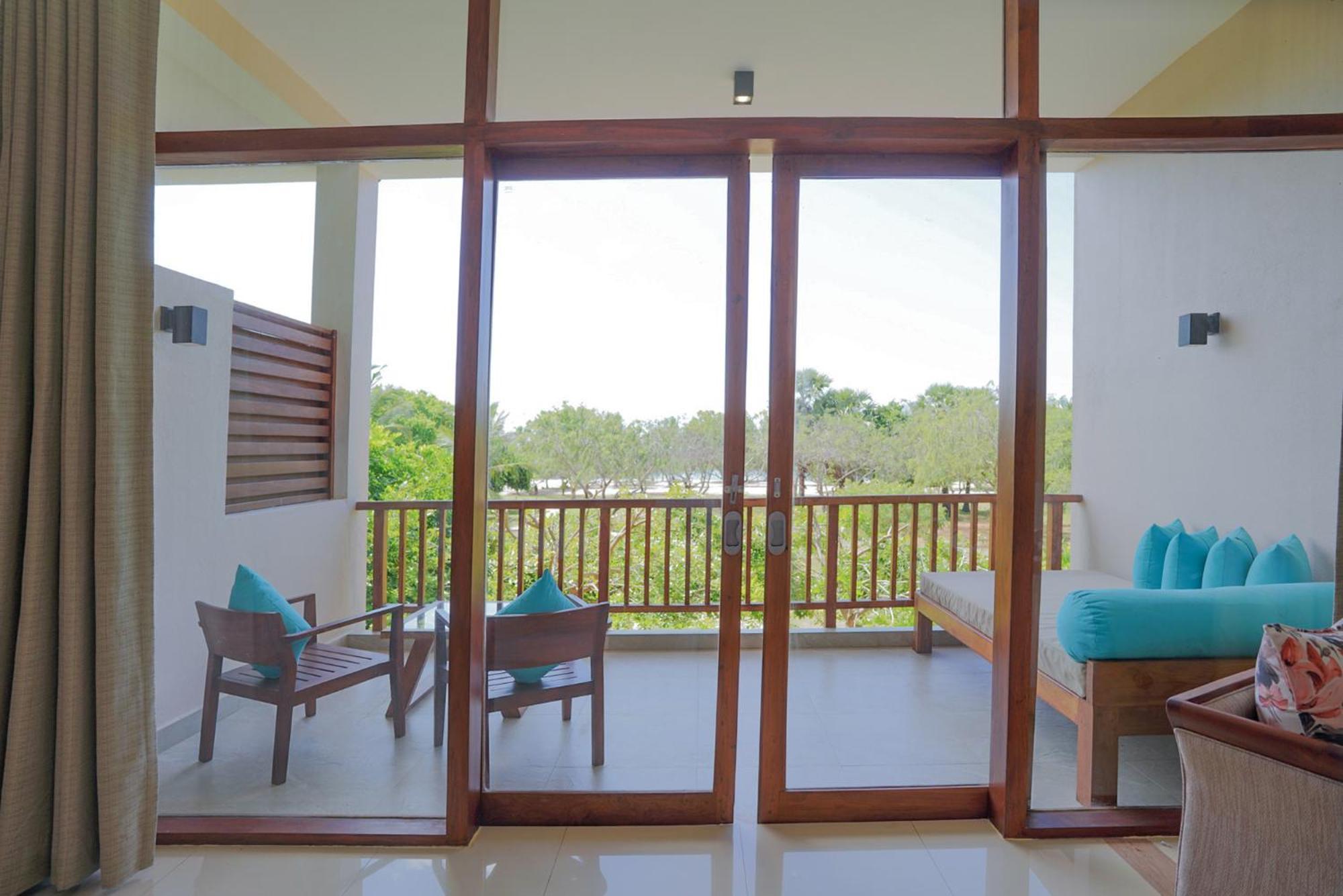 Hotel Breeze Pasikudah Passikudah Exterior foto